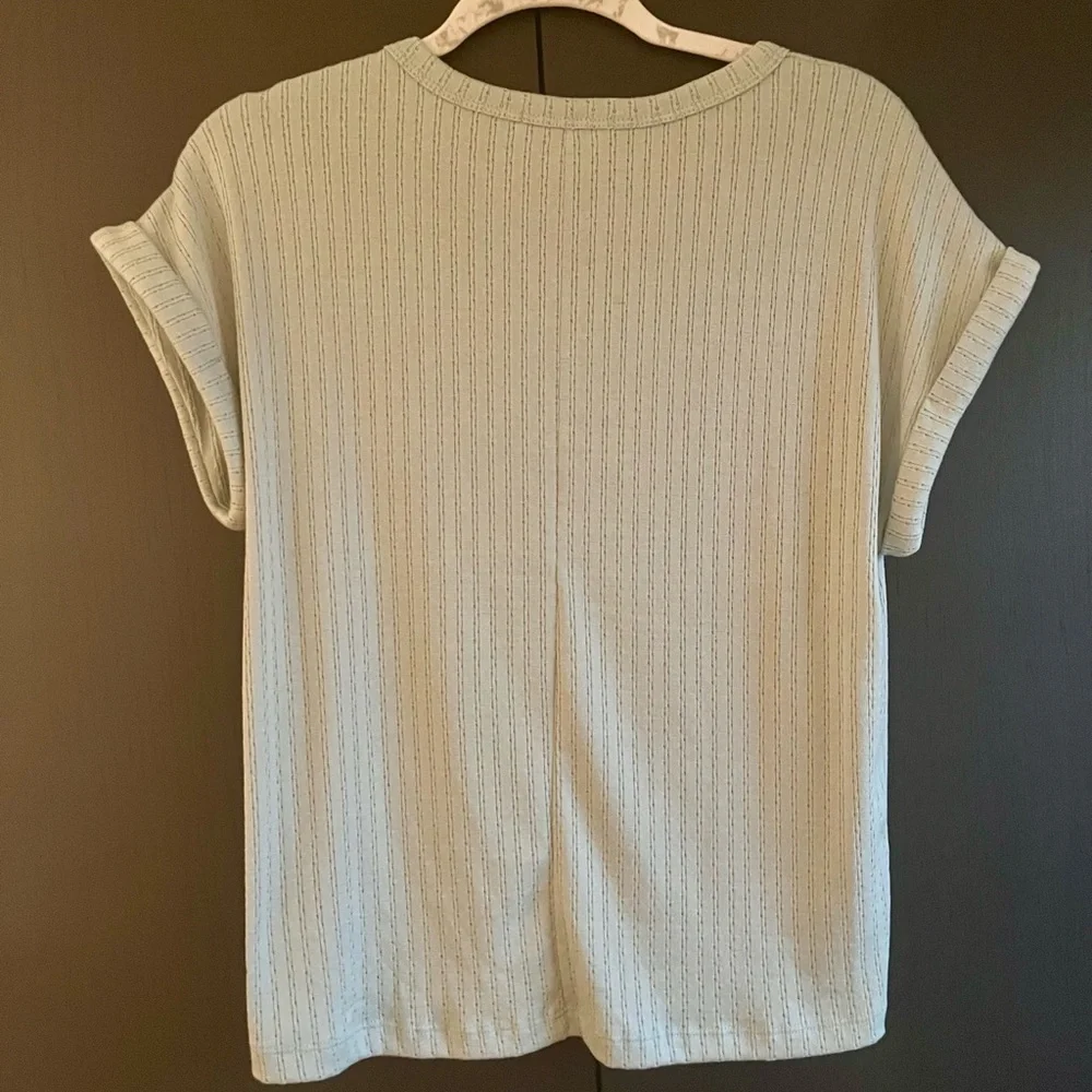 Textured Blouse - Picture 3 of 3